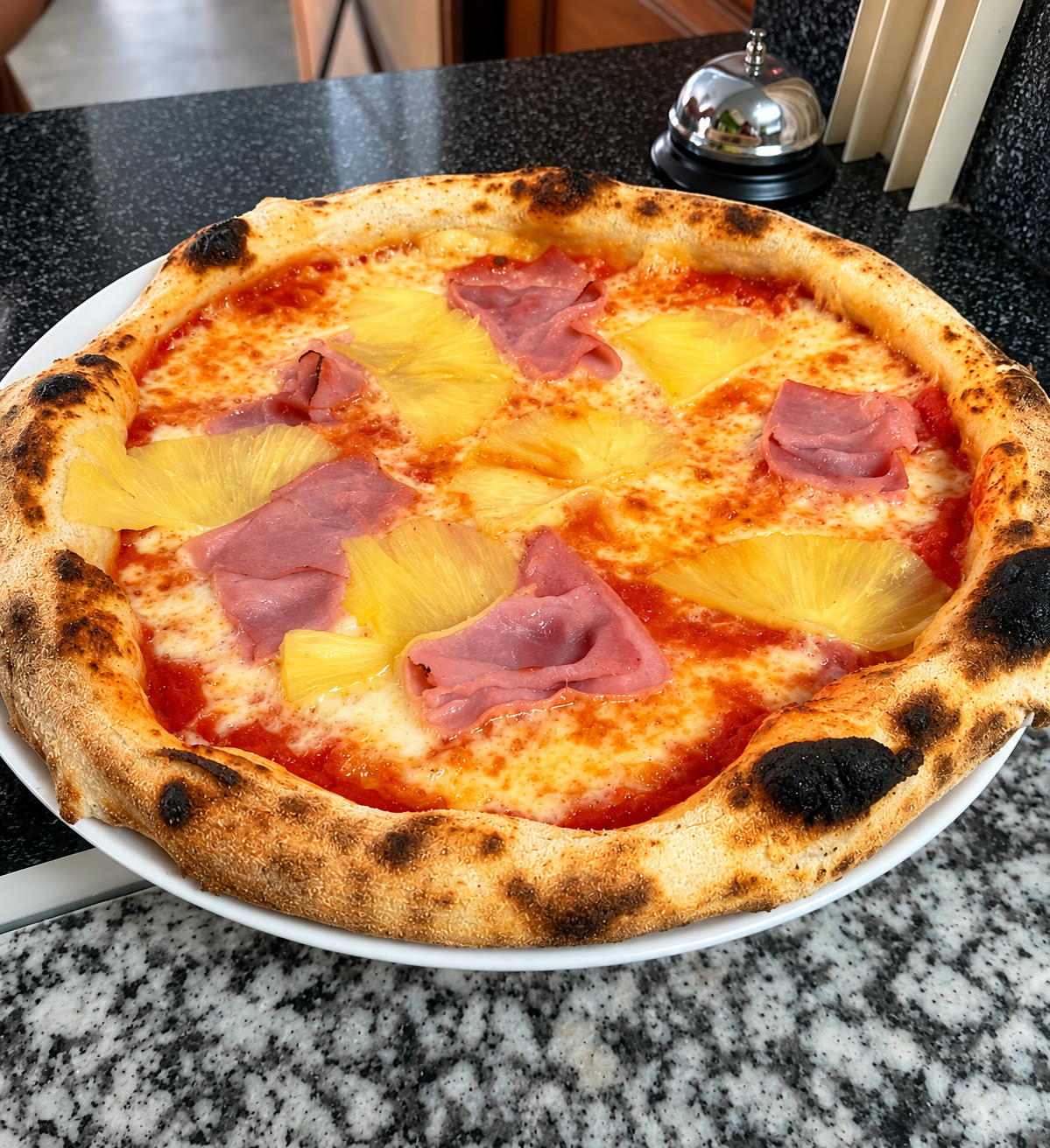 Pizza Hawaiana